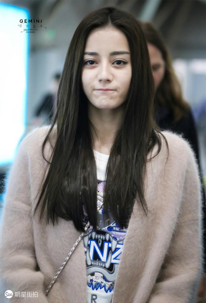 清新蓝PK清纯白，初夏你更爱哪个？