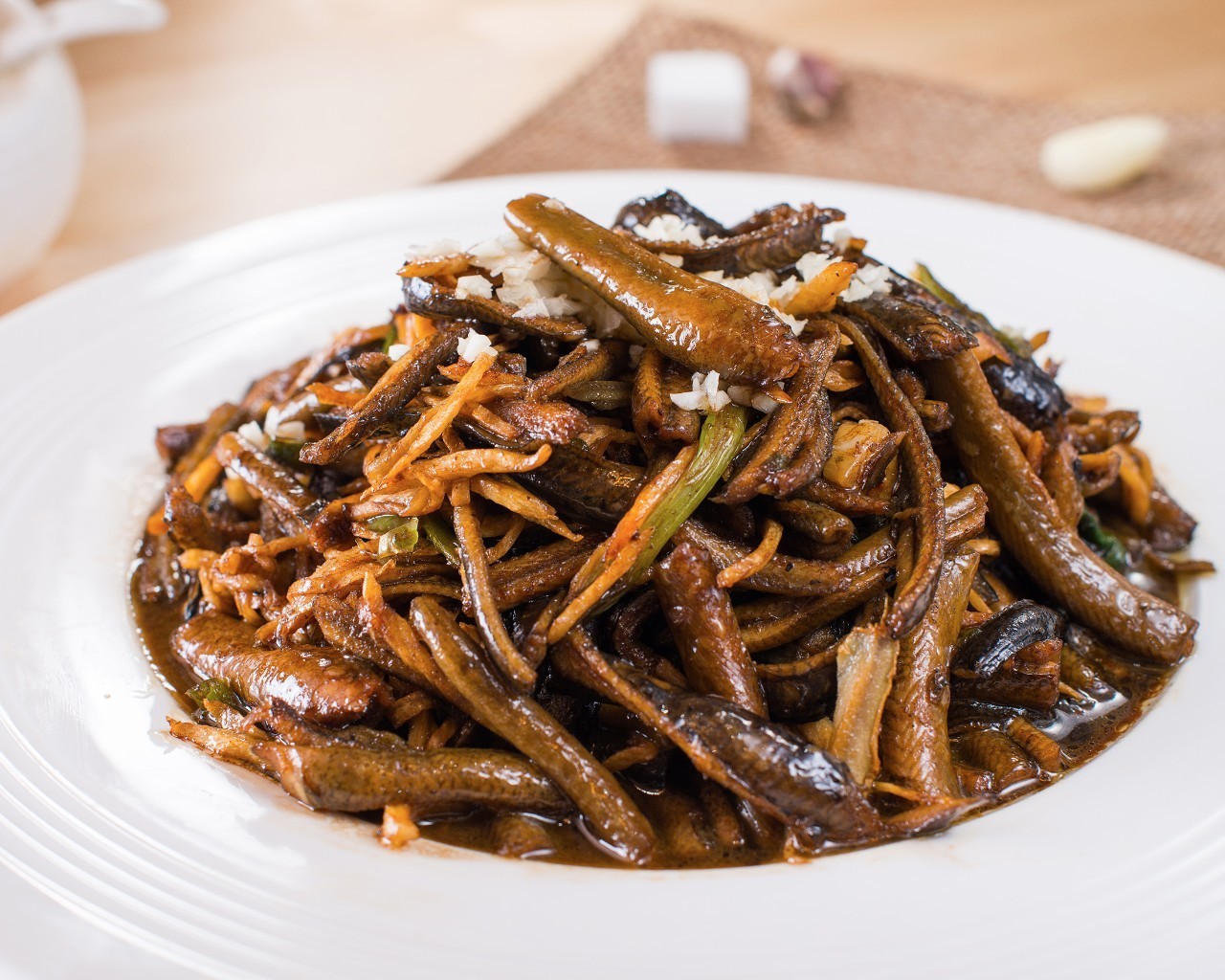 绻佽姳浼奸敠缇庨鍒嗕韩,绻佽姳浼奸敠鐑归オ姣旇禌浣滃搧