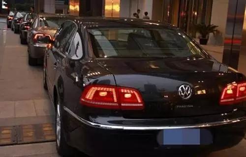 劳斯莱斯高端奢华吗,劳斯莱斯顶级奢华