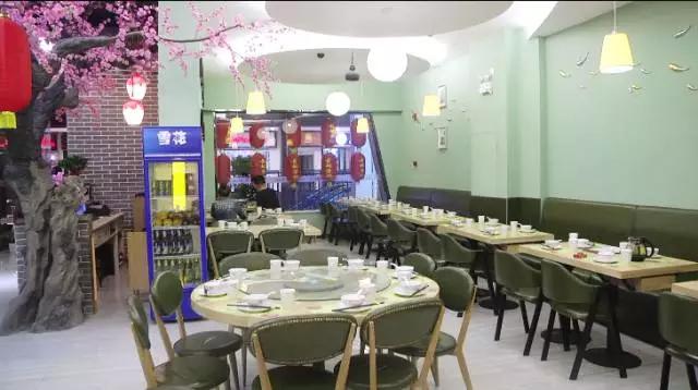 万达网红美食街区,万达古风美食