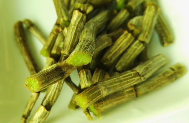 新鲜石斛鸡汤,新鲜石斛的各种炖汤大全