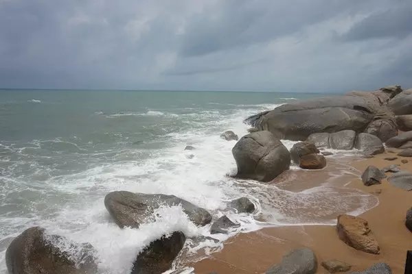 感受海岛三亚的浪漫,三亚湾浪漫之旅