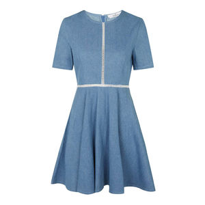 清新蓝PK清纯白，初夏你更爱哪个？