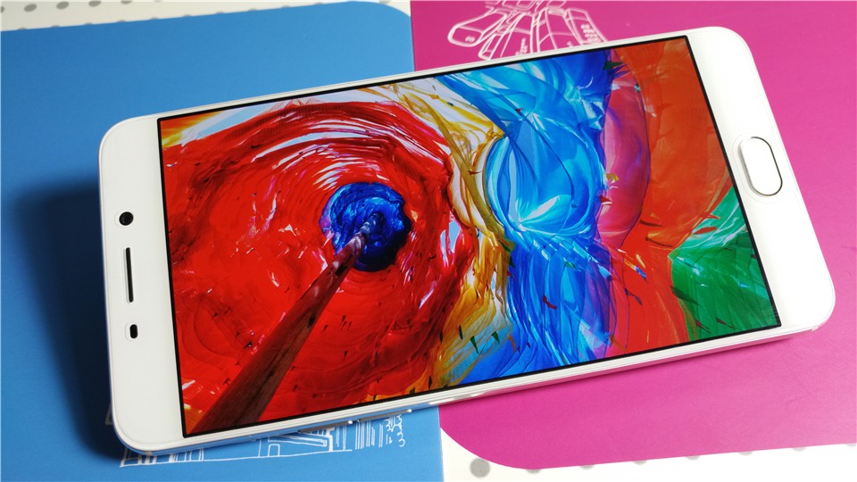 明明可以靠颜值偏偏你要拼实力,明明能靠脸偏偏拼才华