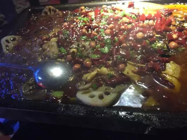 重庆必吃的100家烤鱼店,重庆本地人爱吃的10家火锅店