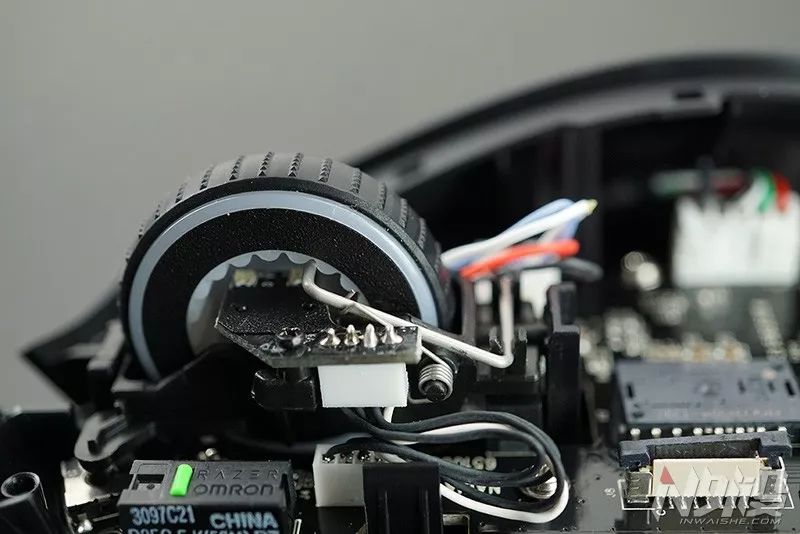 雷蛇那伽梵蛇进化版拆解,razer那伽梵蛇v2专业版