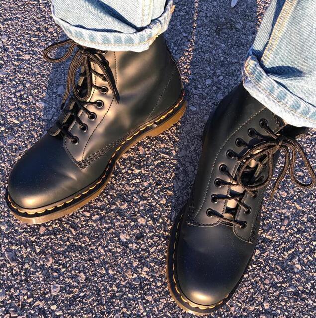 如何选择一款穿着舒服的马丁靴,马丁靴怎么选择比较百搭