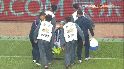 郜林状态神勇梅开二度,郜林精彩表现