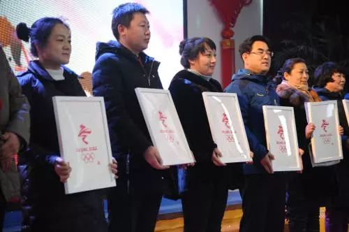 凝聚慈善力量情暖困难群众,凝聚正能量圆梦微心愿