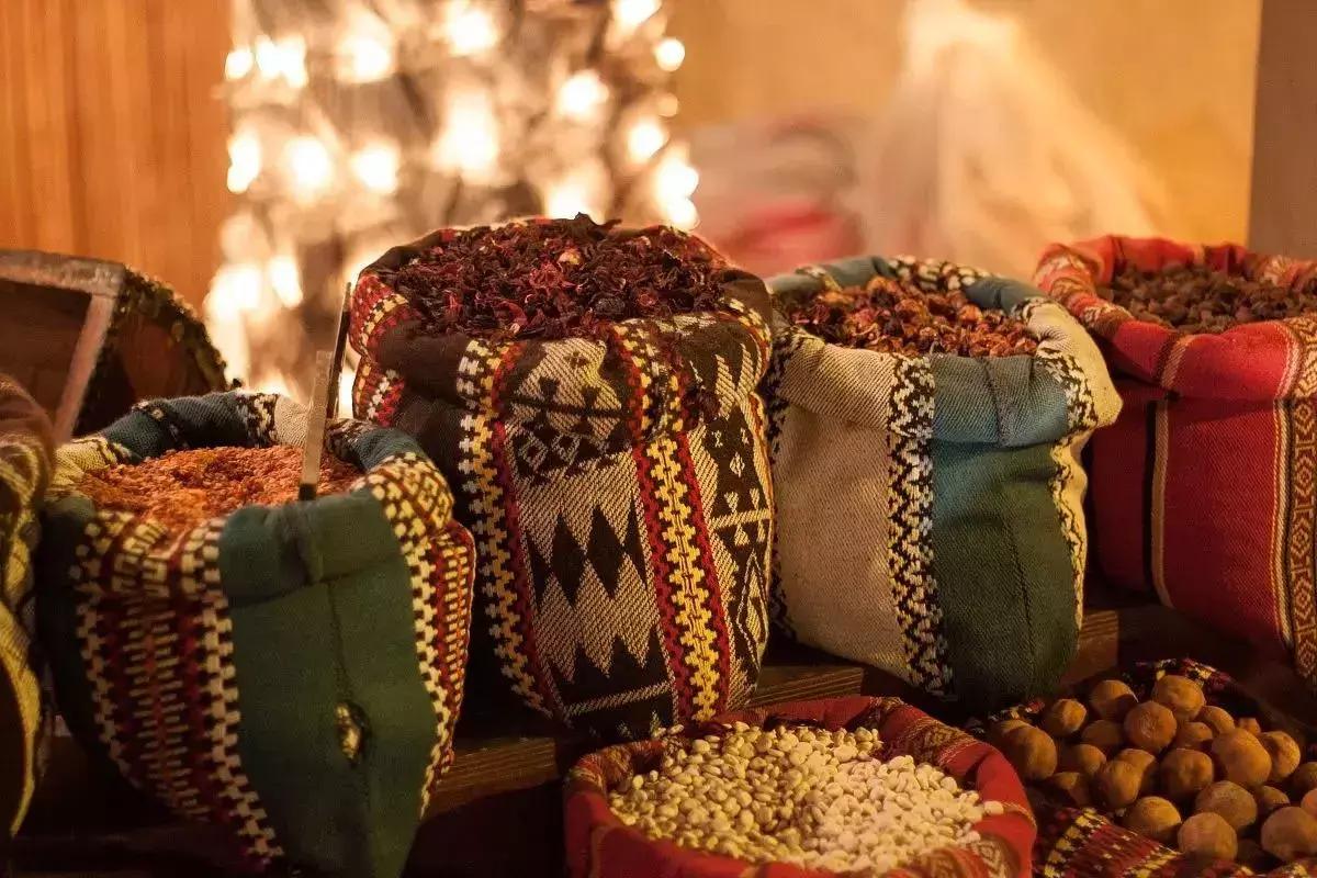 迪拜阿联酋对中国免签吗,阿联酋对中国免签入境多少天