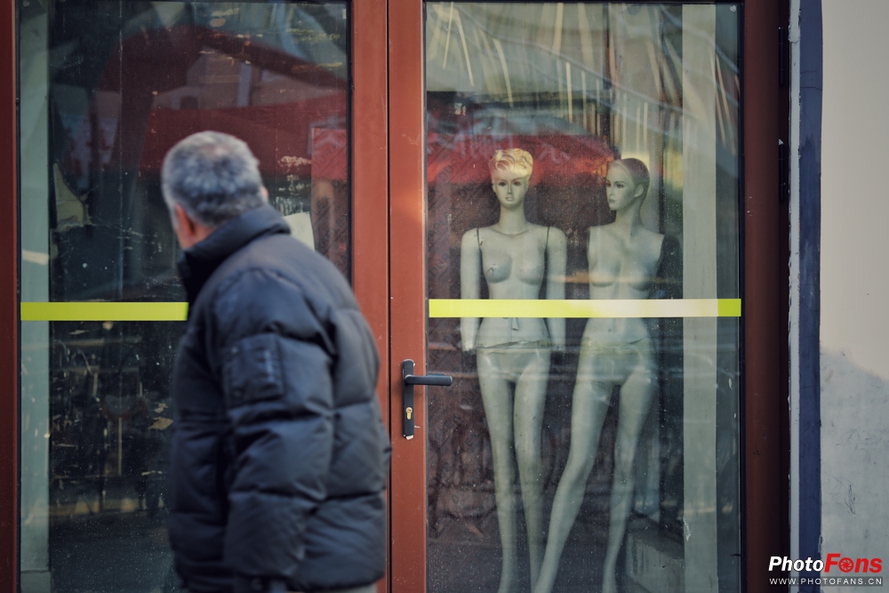 佳能ef85mm1.2人像王测评,佳能定焦镜头ef50mm1.8