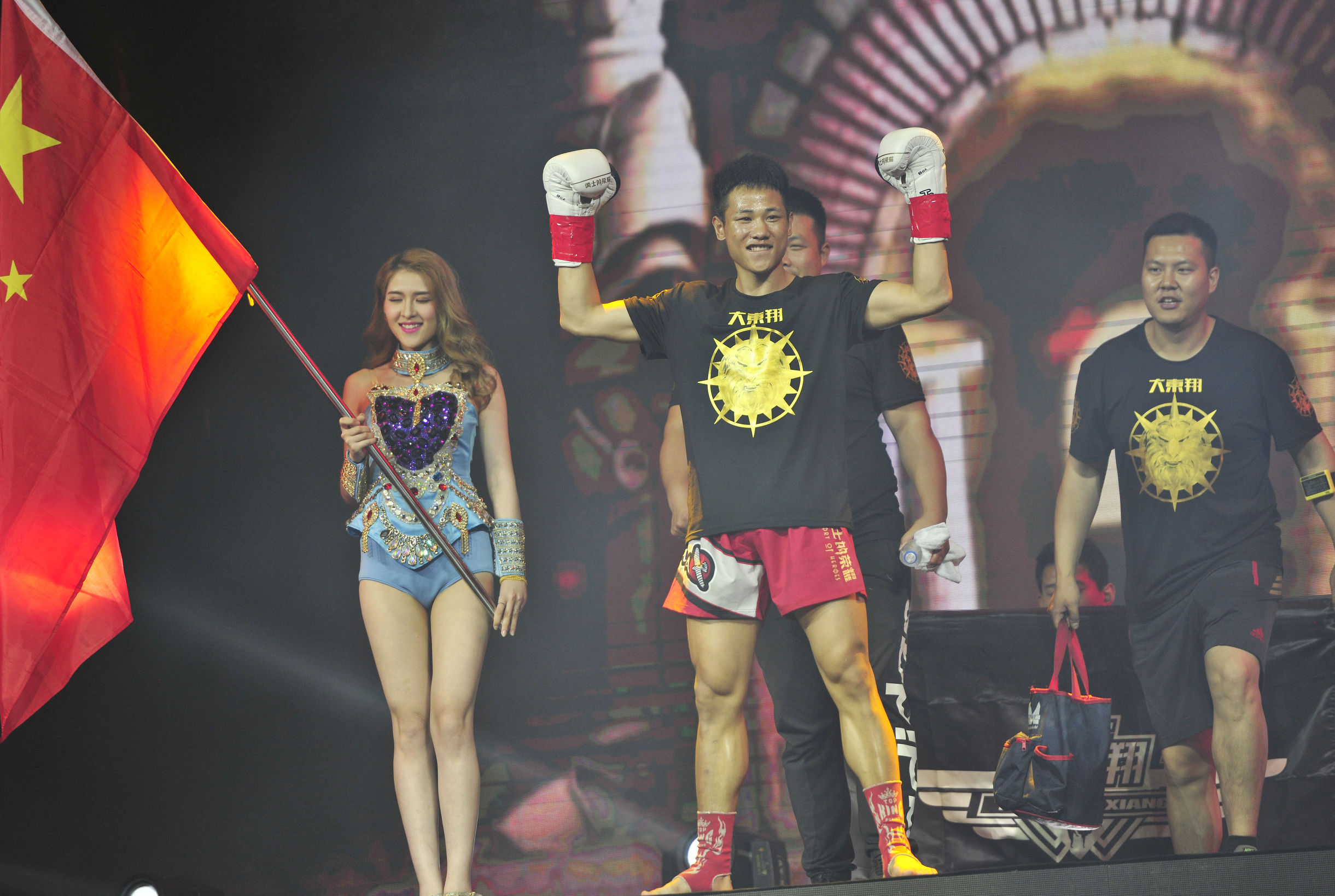 邓泽奇爆冷狂虐对手,2019年邓泽奇加赛