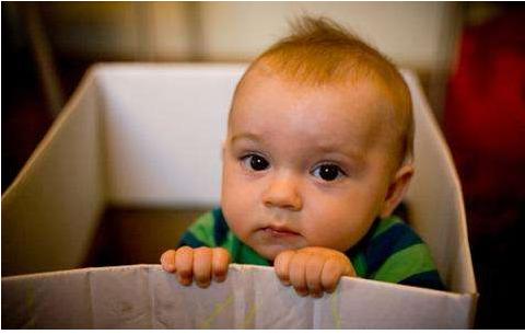 宝宝吃太饱是不是不好睡,儿童晚上吃得太饱对身体有害吗