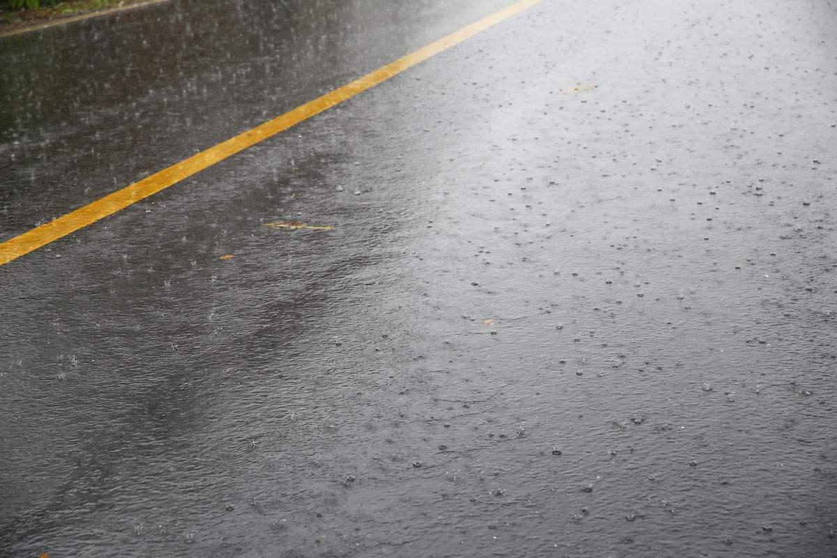 冬季大面积混凝土地坪如何养护,冬季混凝土地坪养护措施有哪些