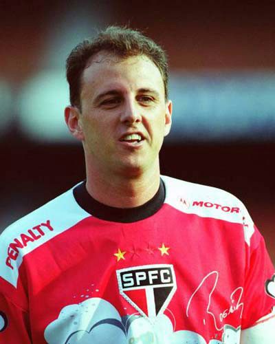 世界门将的脚法,守门员任意球大师