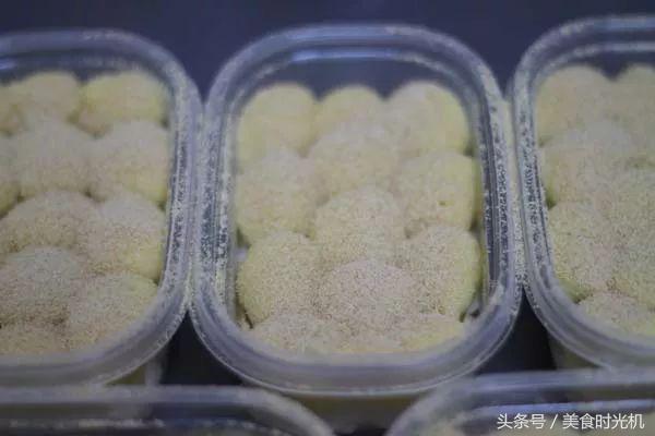 低糖网红豆乳盒子蛋糕 (营养丰富的豆乳盒子蛋糕)