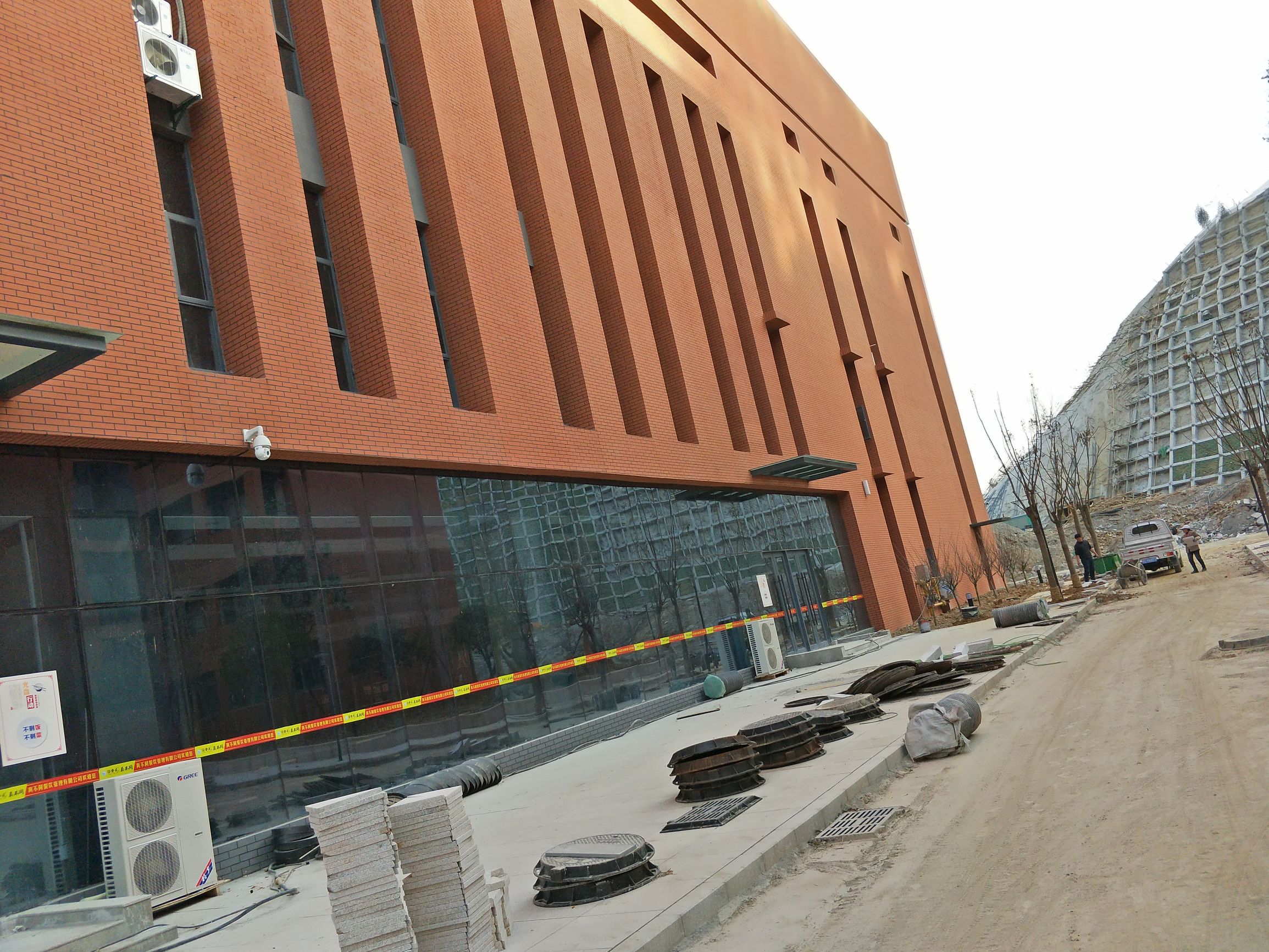 十堰市高级职业学校计算机教室,十堰郧阳区新学校