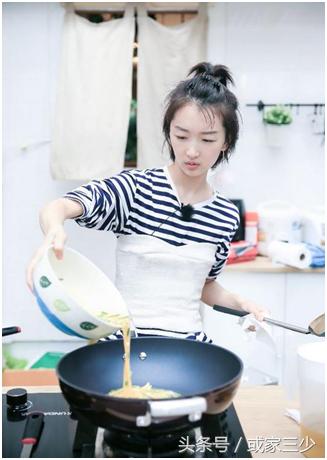 赵丽颖在巨大茶杯里卖萌可爱爆了,赵丽颖造型多变美得让人心动