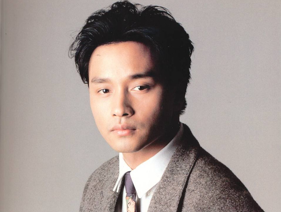 黄家驹谭咏麟经典歌曲,黄家驹28首最经典歌曲灰色轨迹