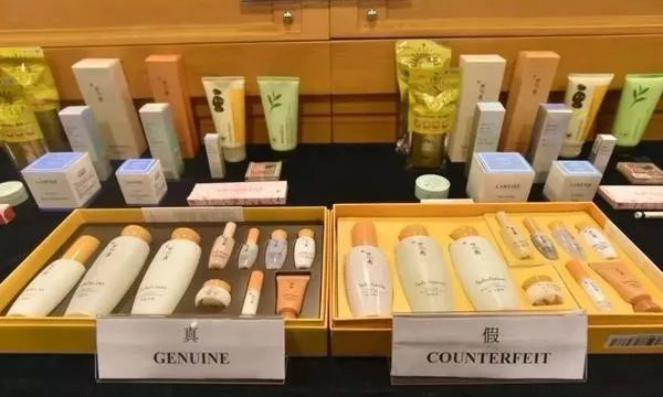 香奈儿、雪花秀、兰芝等大牌秒变low牌！网友：善良限制了我的想象