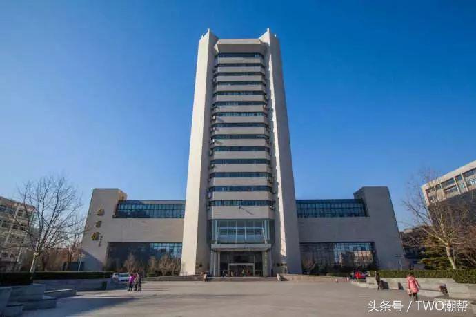 北服：“帝都裁缝魔法学院”的18岁，是乡土的