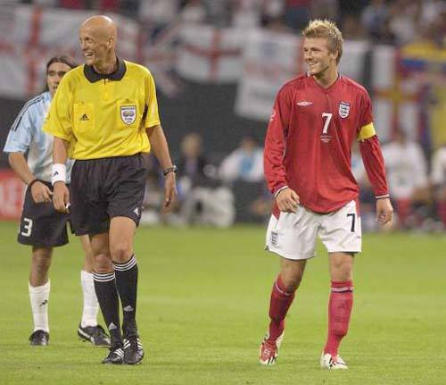 最牛裁判科里纳现状,光头裁判科里纳简历