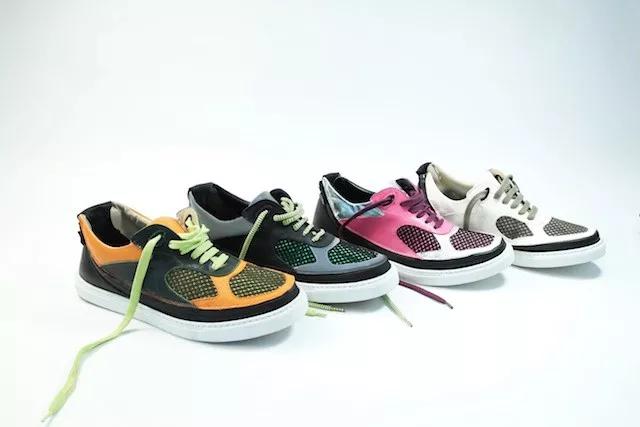 一分钟换了几双鞋子,一分钟换鞋子