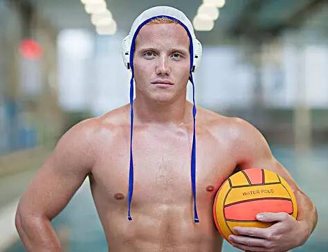 昆明呈贡区游泳馆游泳价格表,昆明游泳馆预约