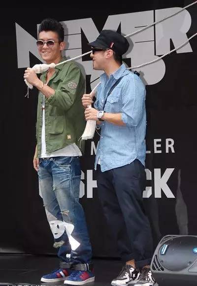 准备出门,今天就做陈冠希