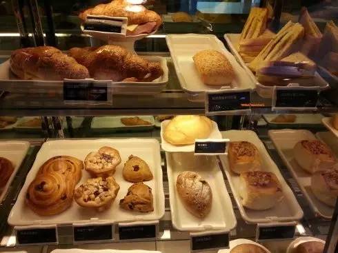 好吃的面包是怎么做出来，真相让你吓出一身冷汗