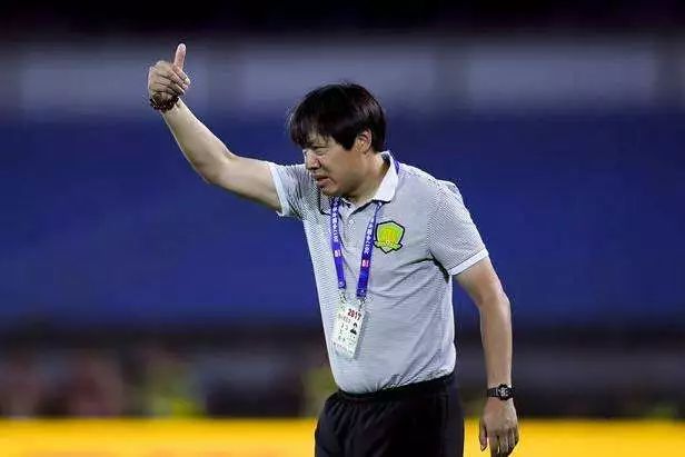 他是“快马”也是“救火队员”（内含2018国安台历中奖名单）