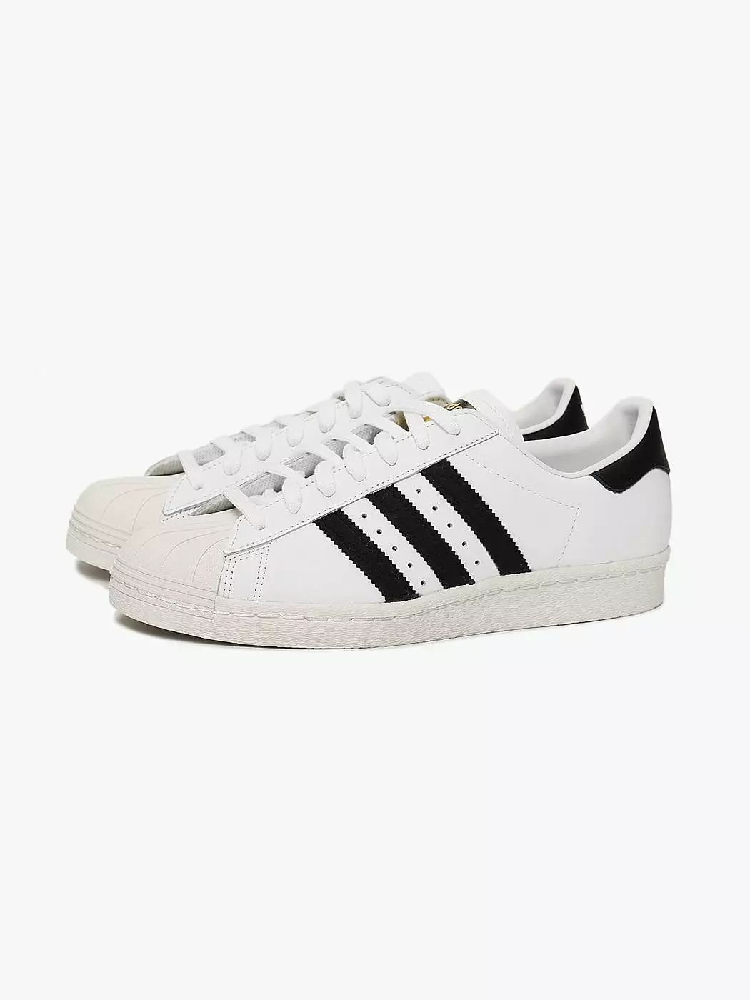 明星上脚｜穿上这些够嘻哈的鞋，会让你璐出真微笑！