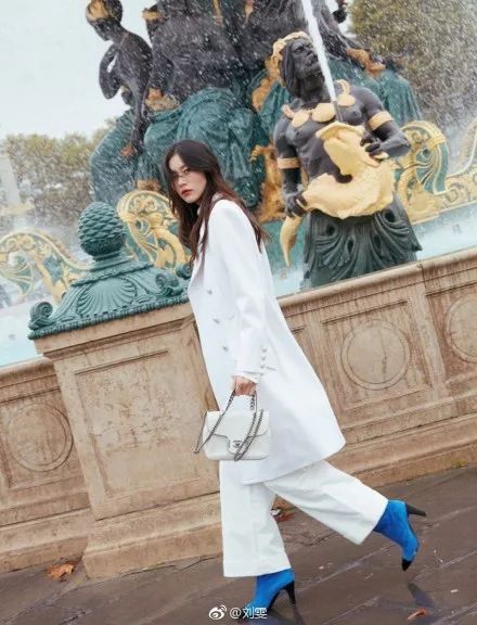 在国外买大牌包包真的便宜很多嘛,哪个国家的包包最便宜