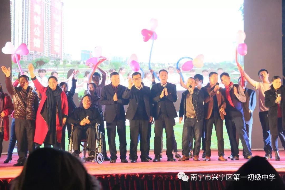 瀛︽牎涓嶅繕鍒濆績鐗㈣浣垮懡娲诲姩鎶ラ亾,涓嶅繕鍒濆績鏍″洯瑙嗛