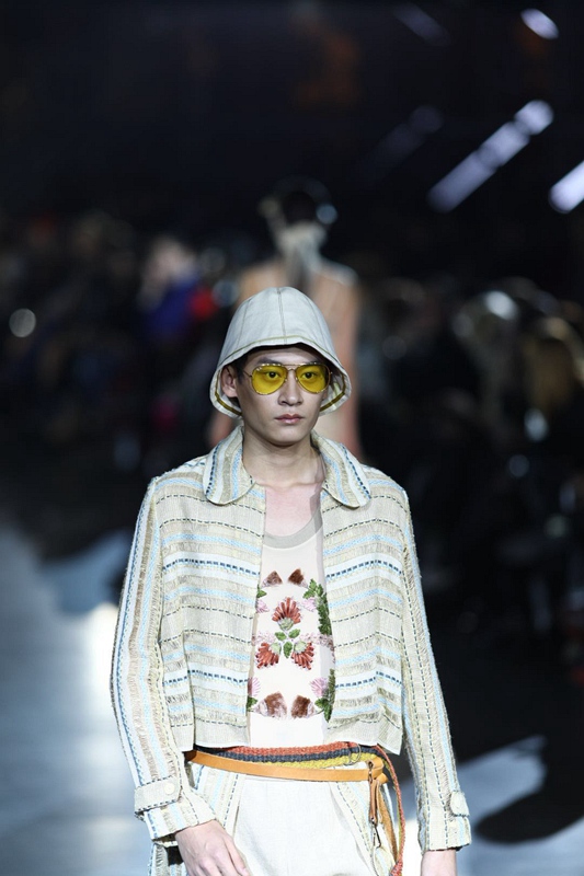 哈尔滨时装周以时尚之名为奥运,秀场直击哈尔滨时装周精彩绝伦