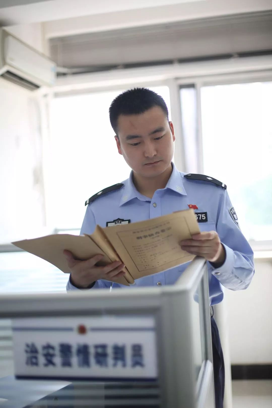 「平安西安榜样力量」大雁塔旁的用心人——雁塔分局大雁塔派出所社区民警刘睿