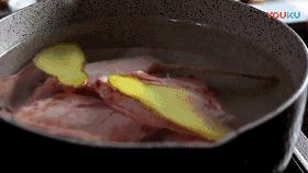 厨房油污每天用什么擦省钱,清洁厨房油污用啤酒小妙招大全