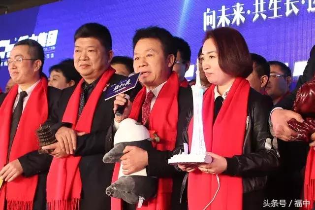 骞翠細琛ㄦ紨鑺傜洰鍗曡繕涓嶈刀绱х湅杩囨潵,骞翠細鏈畬寰呯画瑙嗛