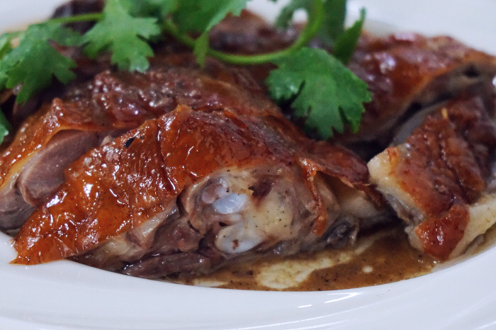 用一碗粥温暖一座城,用一锅温暖的粥来暖昨天的冷