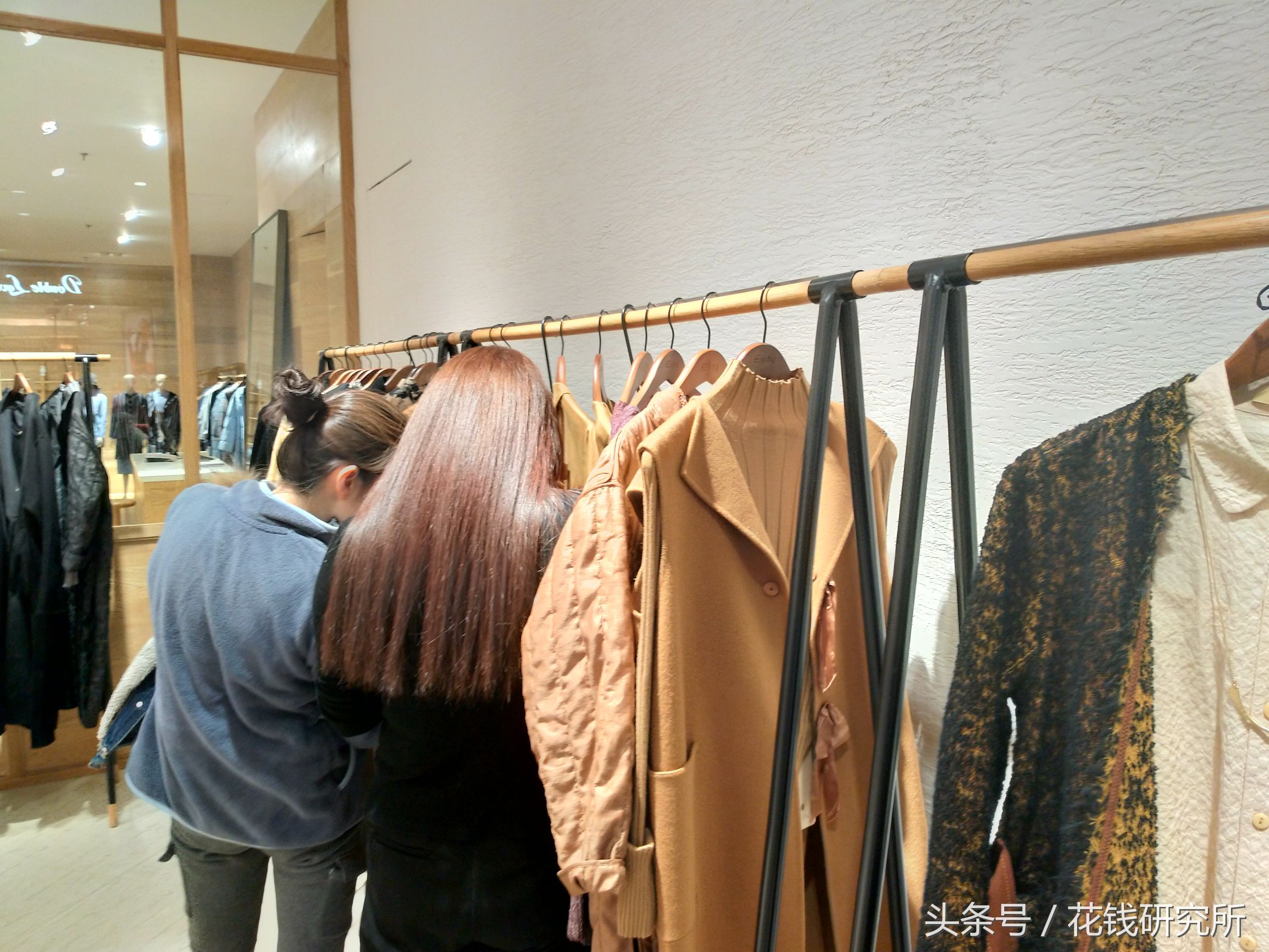 价格堪比lv的围巾,1万6元的围巾