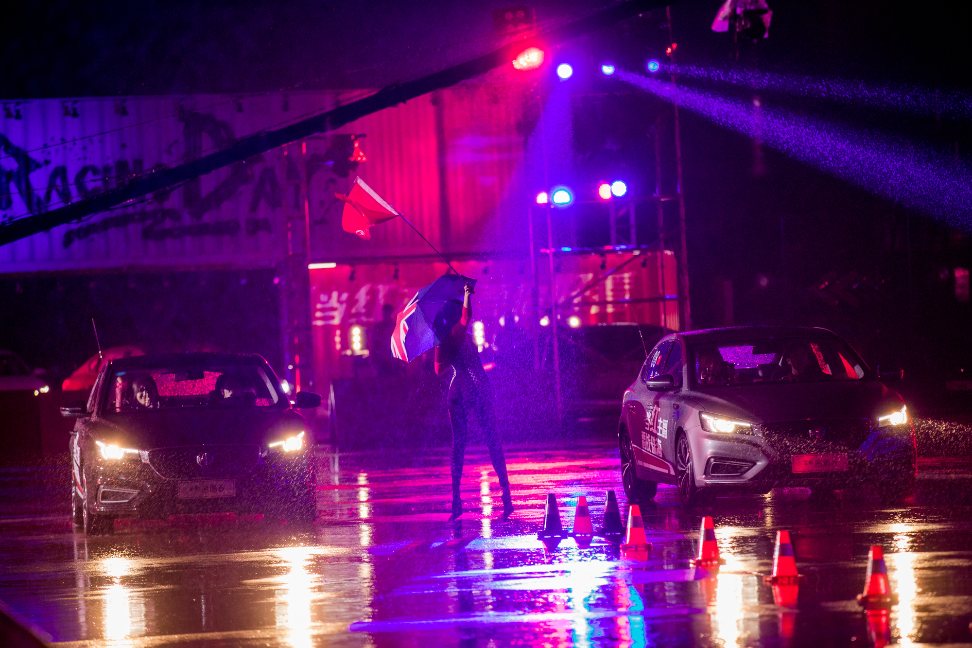 2扇门竟要40万！“爵战珠海”MG名爵年度潮玩轰趴进阶车主新玩法