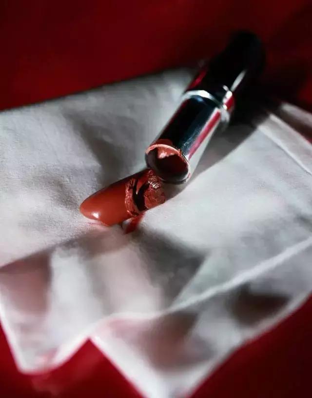 口红断了别急着丢,口红断了怎么纪念