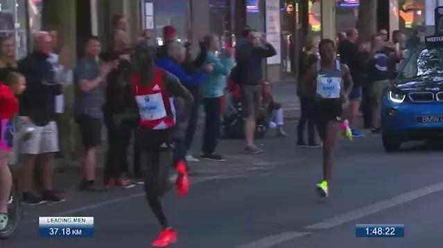 跑步快慢和鞋子有关系吗,跑步减脂速度快慢影响大么