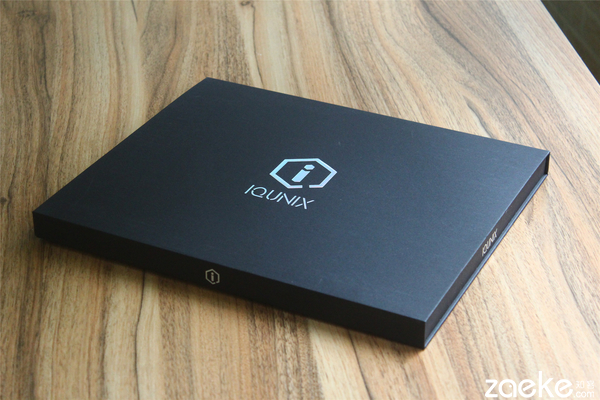 鼠标垫的钢铁之躯-iQunixPad图赏