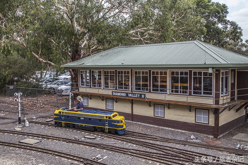 閽荤煶璋峰皬鐏溅,杩蜂綘鐏溅閾佽矾