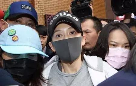 爱玩“跳一跳”要注意啦，手上这个部位很脆弱，当心跳出腱鞘炎！