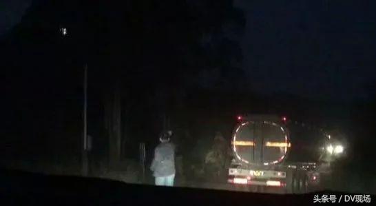 炼猪油厂污染范围多少米,曝光小作坊猪油