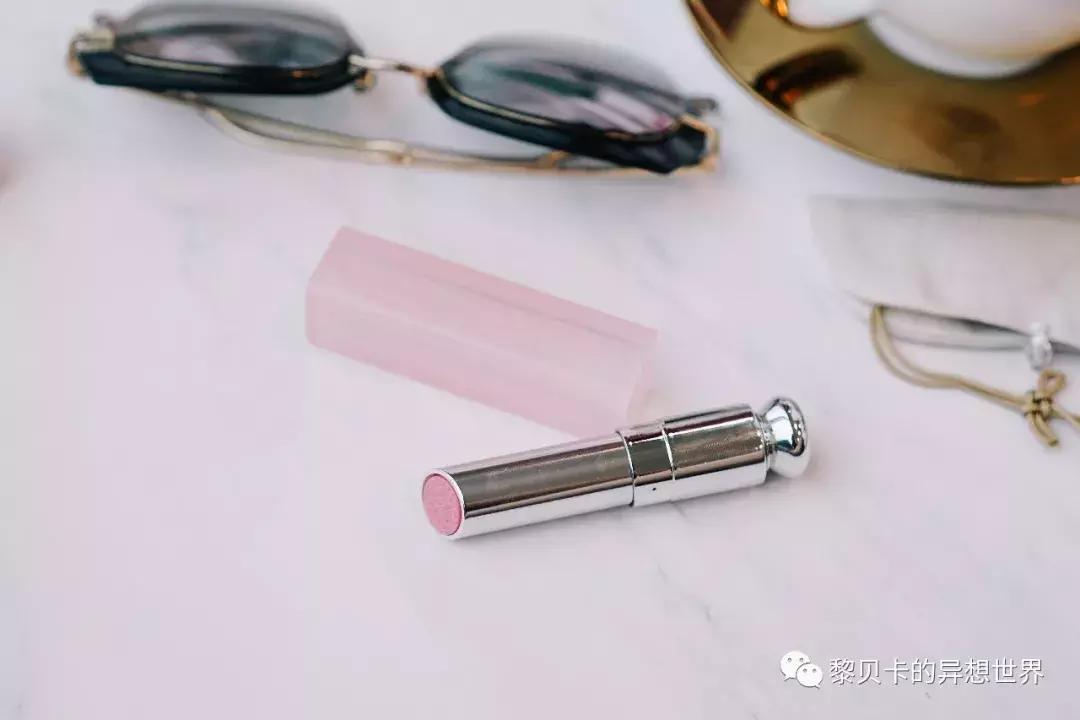 最保湿的唇膏,好用又不油腻的润唇膏推荐