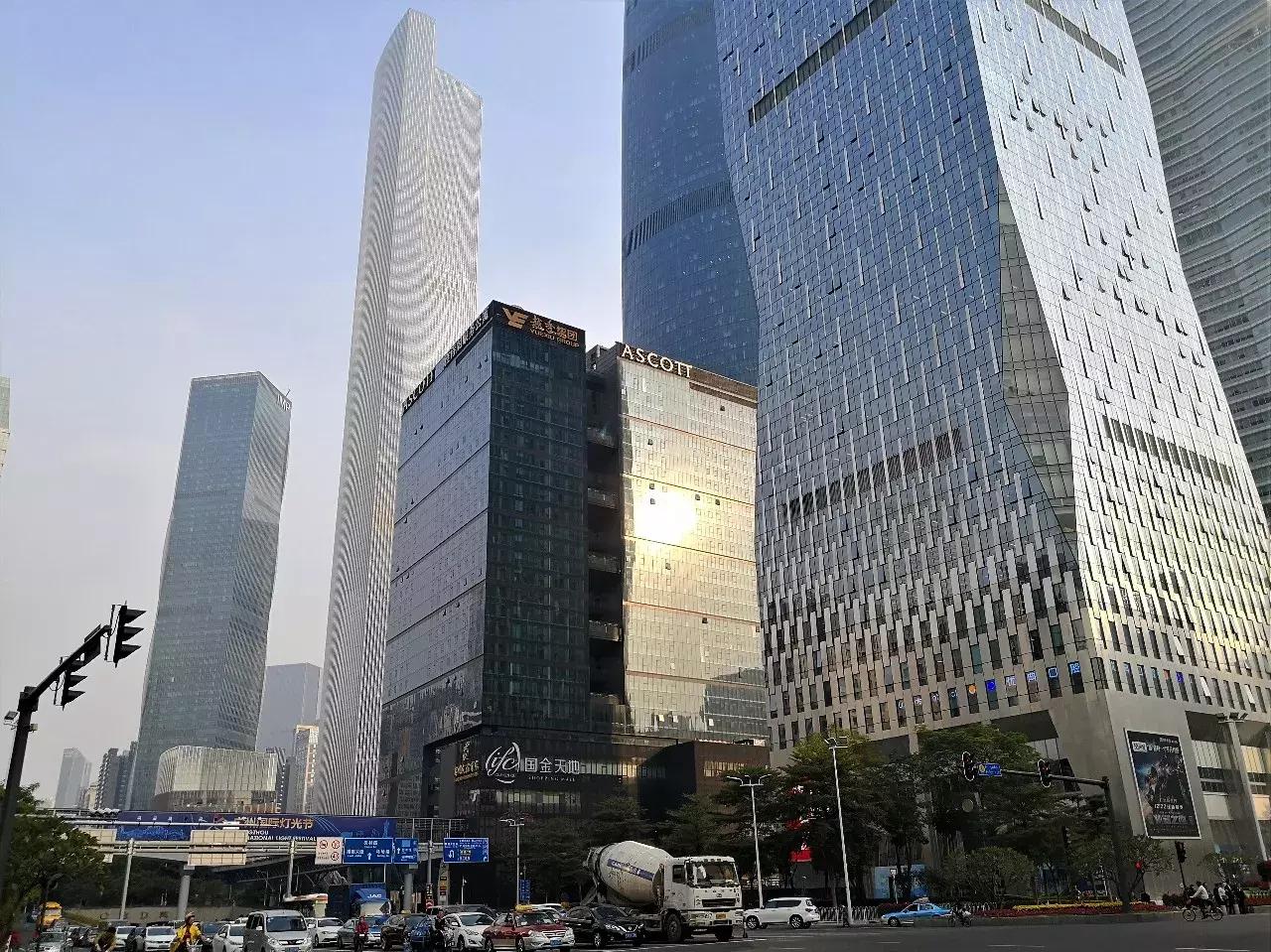 小白测评华为mate10续航排名,华为mate10和三星s9测评