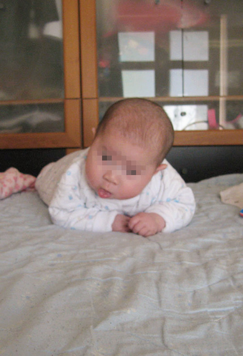 4个月宝宝咳嗽妈妈吃药有用吗,4岁女童咳嗽不断妈妈以为是肺炎